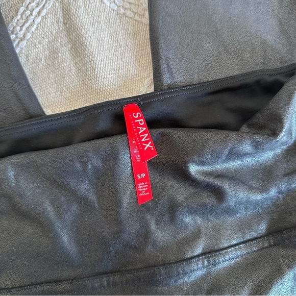Women’s SPANX Faux Leather Leggings Small - Picture 5 of 6